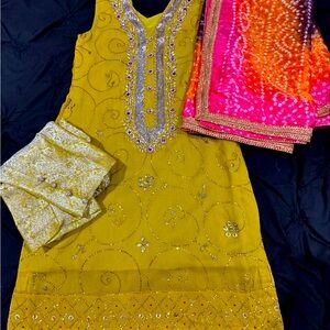 This is a beautiful 3 piece jeweled outfit in size 36 with 2 inches of margin.